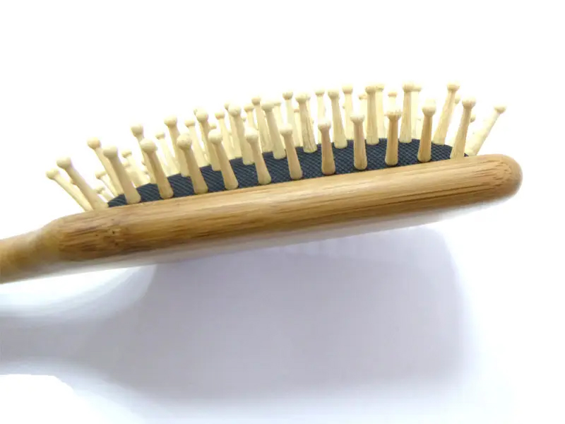 Lược chải tóc bằng gỗ sồi tự nhiên 100%