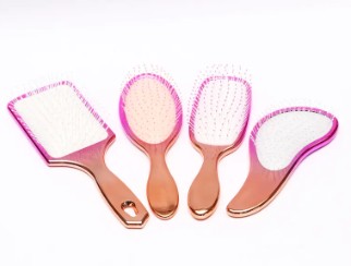 Chất liệu của bộ lược chải tóc có ảnh hưởng đến trải nghiệm người dùng không?